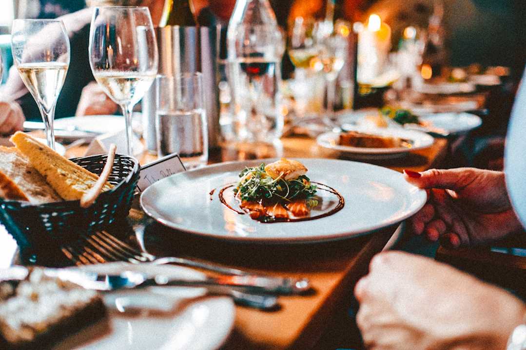 Guide to 7 Best Restaurant Positions to Work in | Qwick