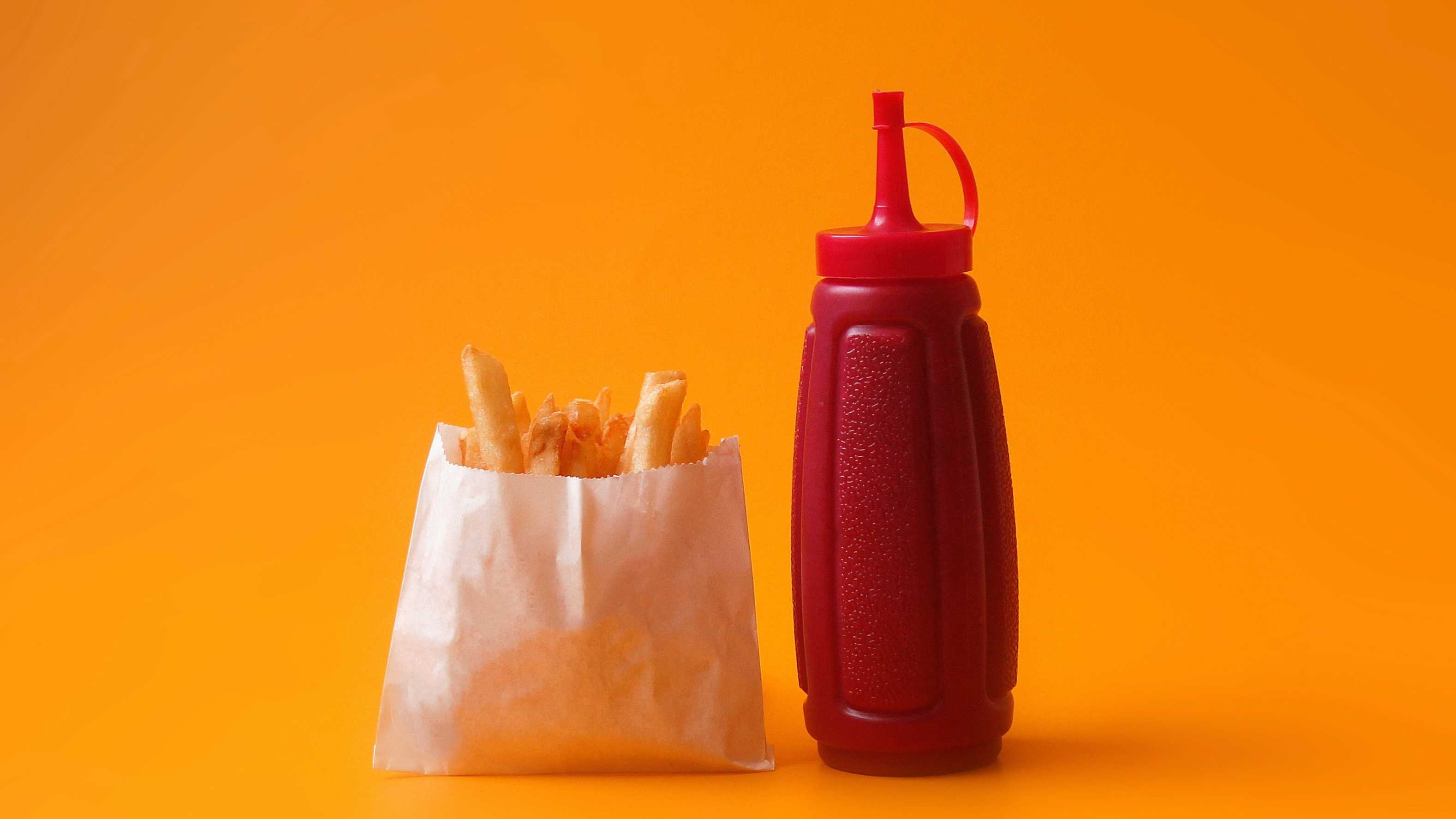 fries and ketchup are popular at this fat food franchise that uses Gigpro to cover supplemental staffing needs.