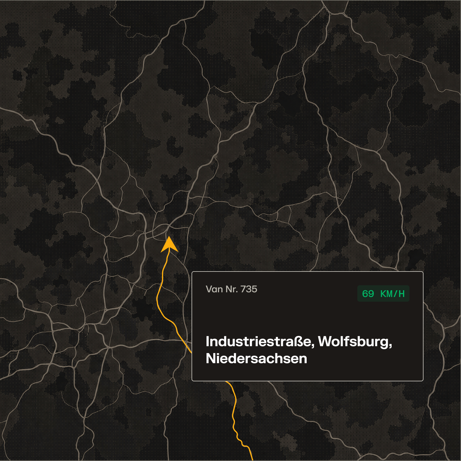 Dunkle Karte mit orangem Pfeil zeigt Van Nr. 735 bei 69 km/h auf der Industriestraße, Wolfsburg, Niedersachsen.