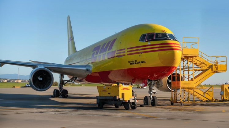 DHL consolidates 7 separate point solutions with Samsara’s integrated platform