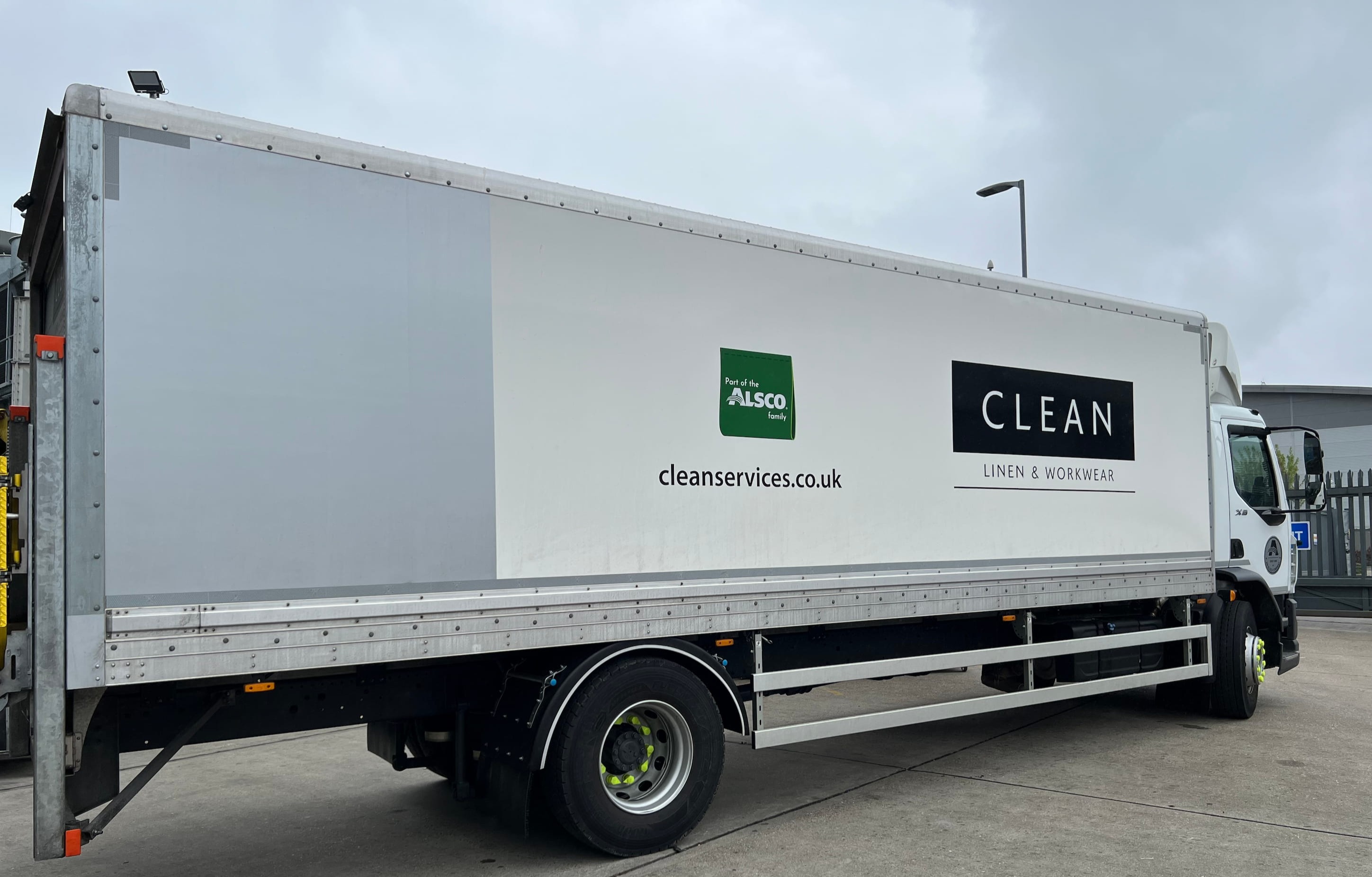 CLEAN Linen & Workwear makes significant savings on annual insurance premiums and builds peer-led coaching model with Samsara 