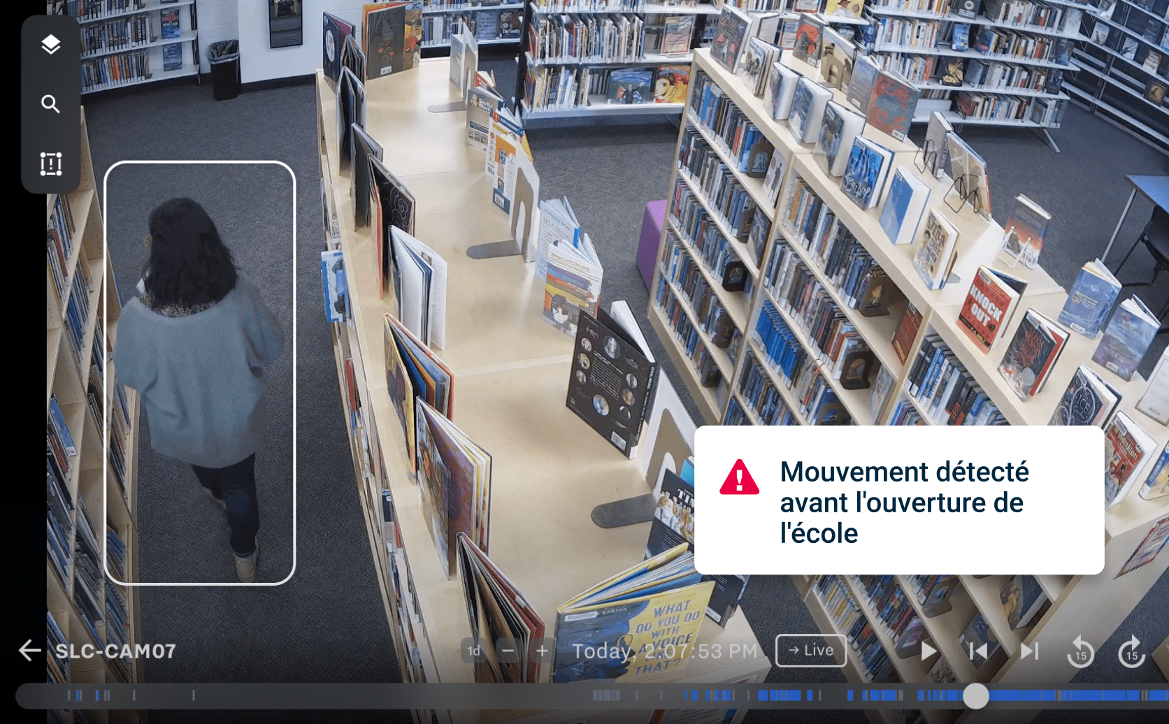 Capture d'écran Samsara d'une séquence vidéo de caméra suivant une personne dans un magasin
