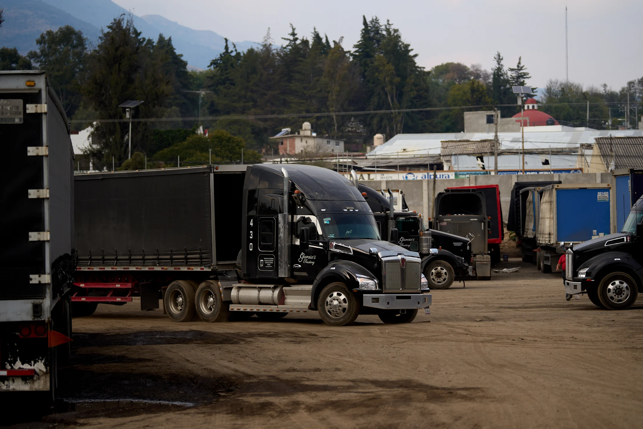 Garcia's Trucking