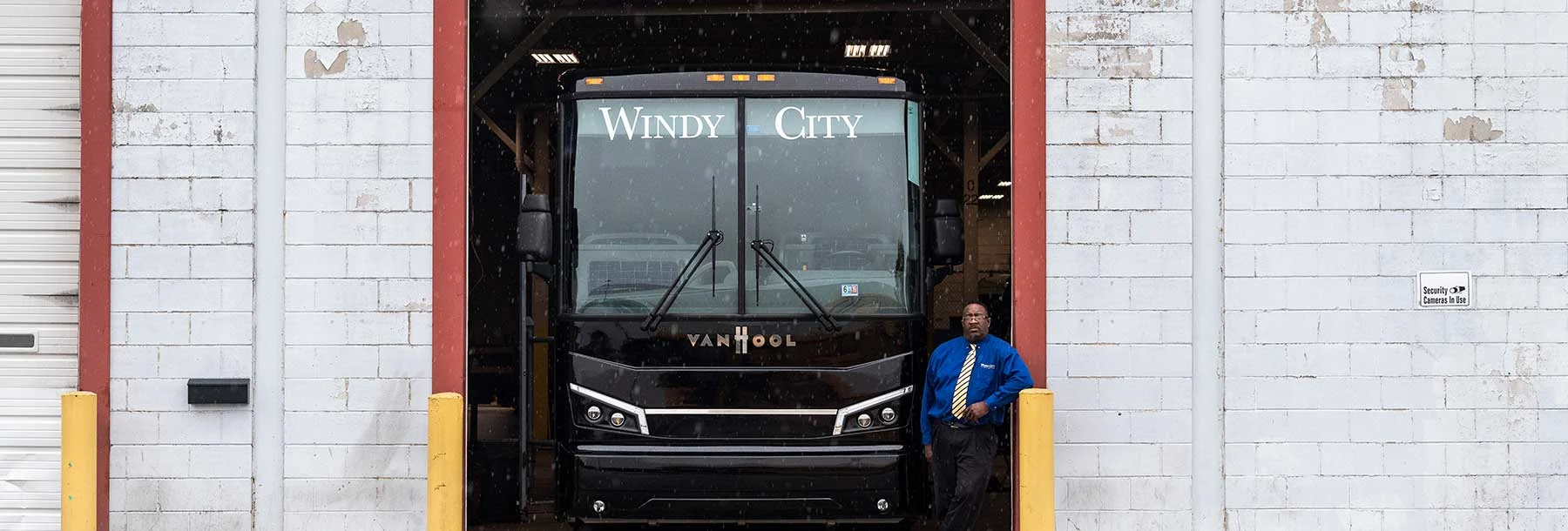 Windy City Limousine reduces dispatch call volume by 30% with real-time data 