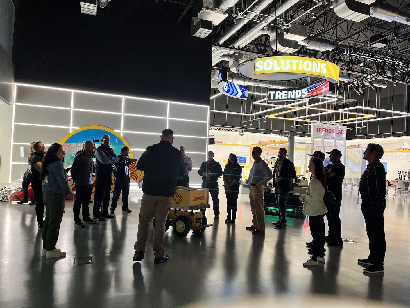 SAMSARA_DHL_innovation center inside