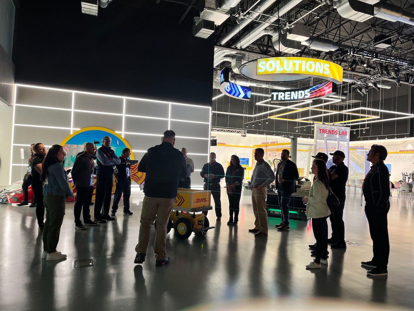 SAMSARA_DHL_innovation center inside