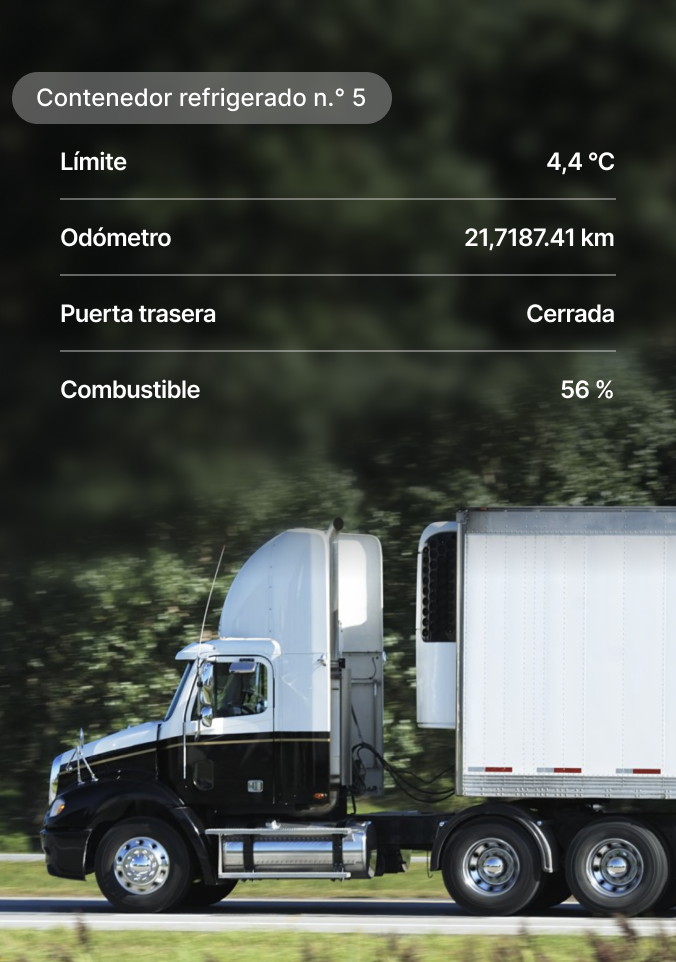 Panel digital de contenedor refrigerado que muestra temperatura, kilometraje, estado de la puerta y nivel de combustible.