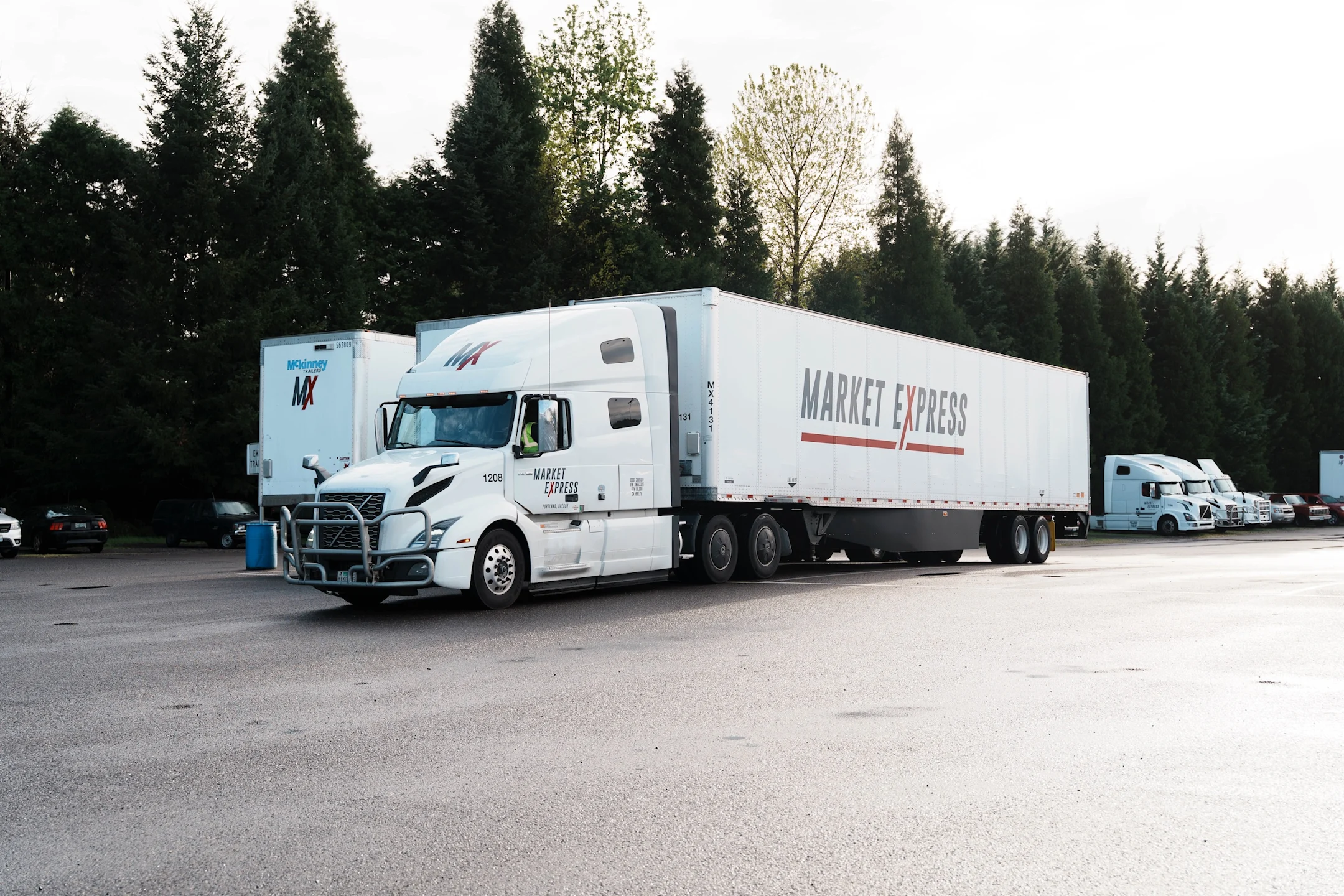 Market Express improves trailer utilization by 60% with Asset Gateways and Cargo Monitors
