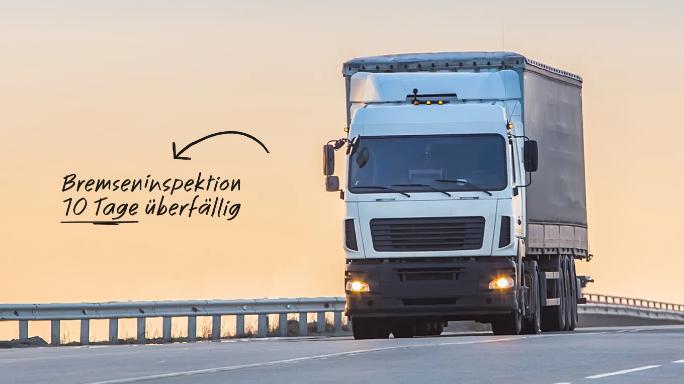 Weißer LKW auf Autobahn bei Sonnenuntergang mit Hinweis: Bremseninspektion 10 Tage überfällig.