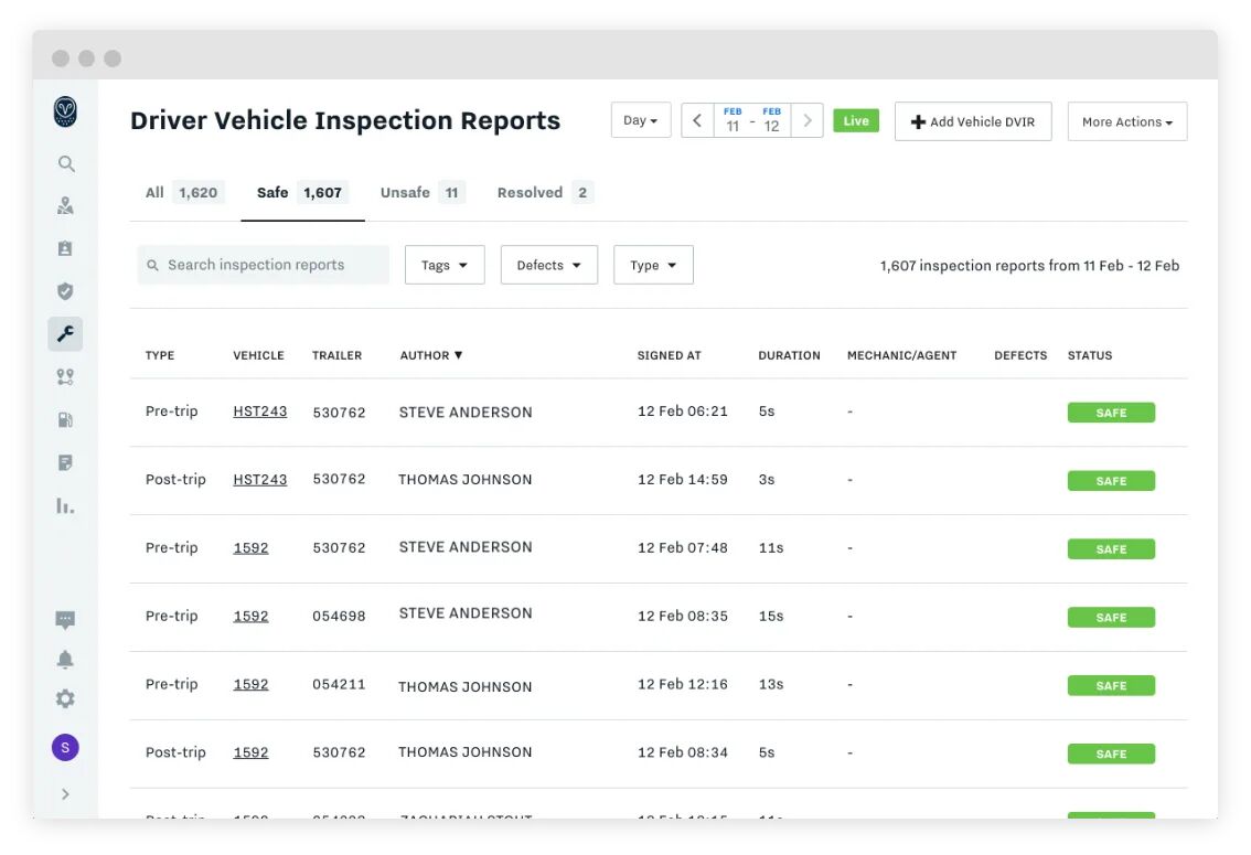 Fahrzeugprüfberichte-Dashboard mit Liste sicherer Inspektionen, Fahrzeugdaten und grünen Safe-Status-Badges.