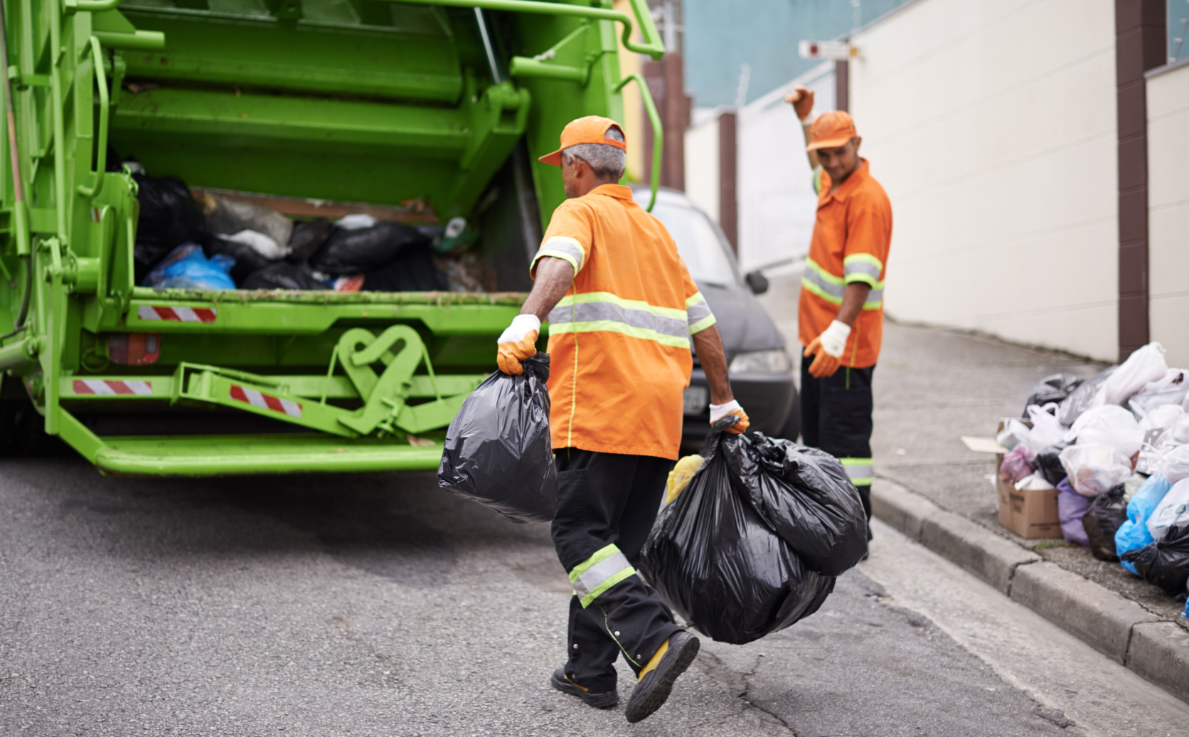 Gain visibility into driver sign-in field services