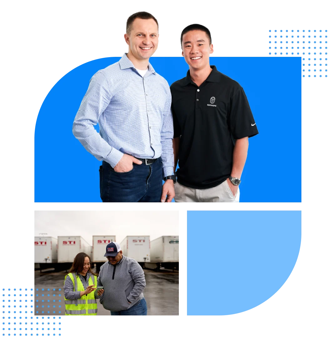 Dos parejas de personas de pie uno al lado del otro