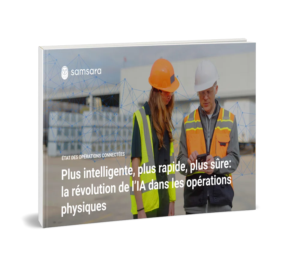Rapport sur l'état des opérations connectées, avec deux travailleurs et une superposition de technologie d'IA