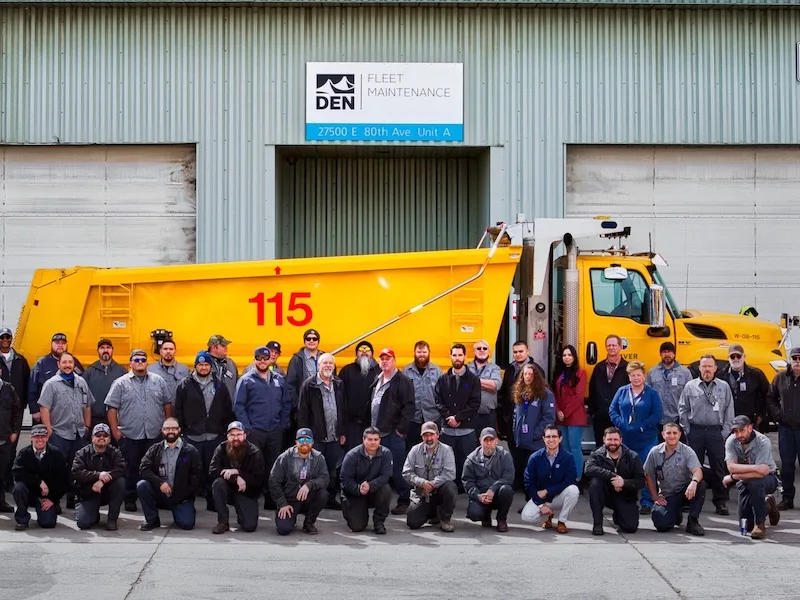 DEN fleet team group photo