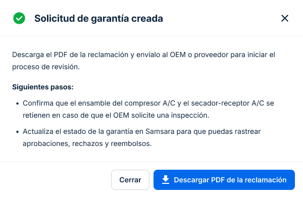 Ventana emergente con mensaje de confirmación "Solicitud de garantía creada" con pasos a seguir y botón para descargar PDF.