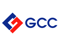 Logo de GCC con un símbolo geométrico azul y rojo a la izquierda y las letras "GCC" en azul a la derecha.