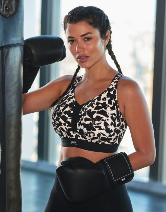 VS Sport NEW! Knockout by Victoria's Secret Front-Close Sport Bra With  maximum support and a sporty…