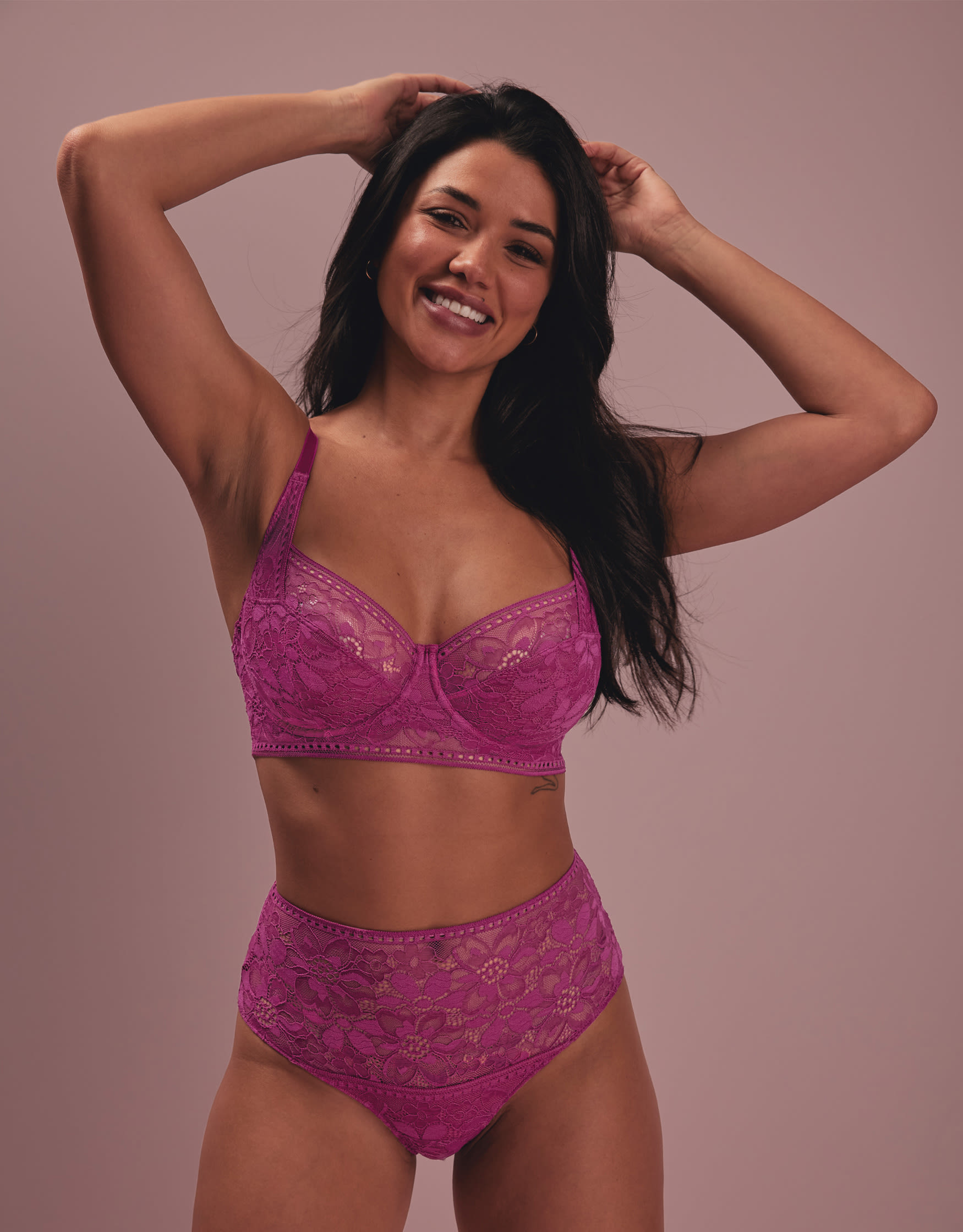 Lingerie Sets in the size 32H for Women on sale