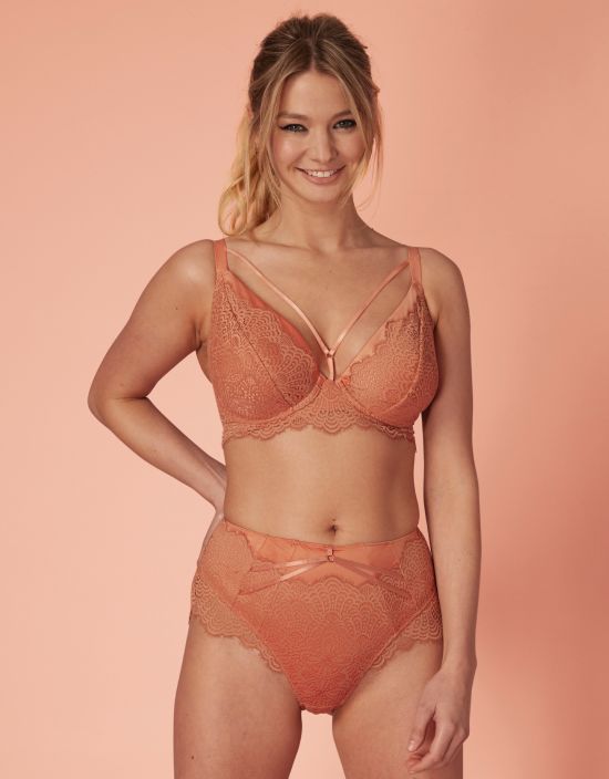 DD+ Plunge Bras, Supportive Plunge Bras for Low-Cut Tops