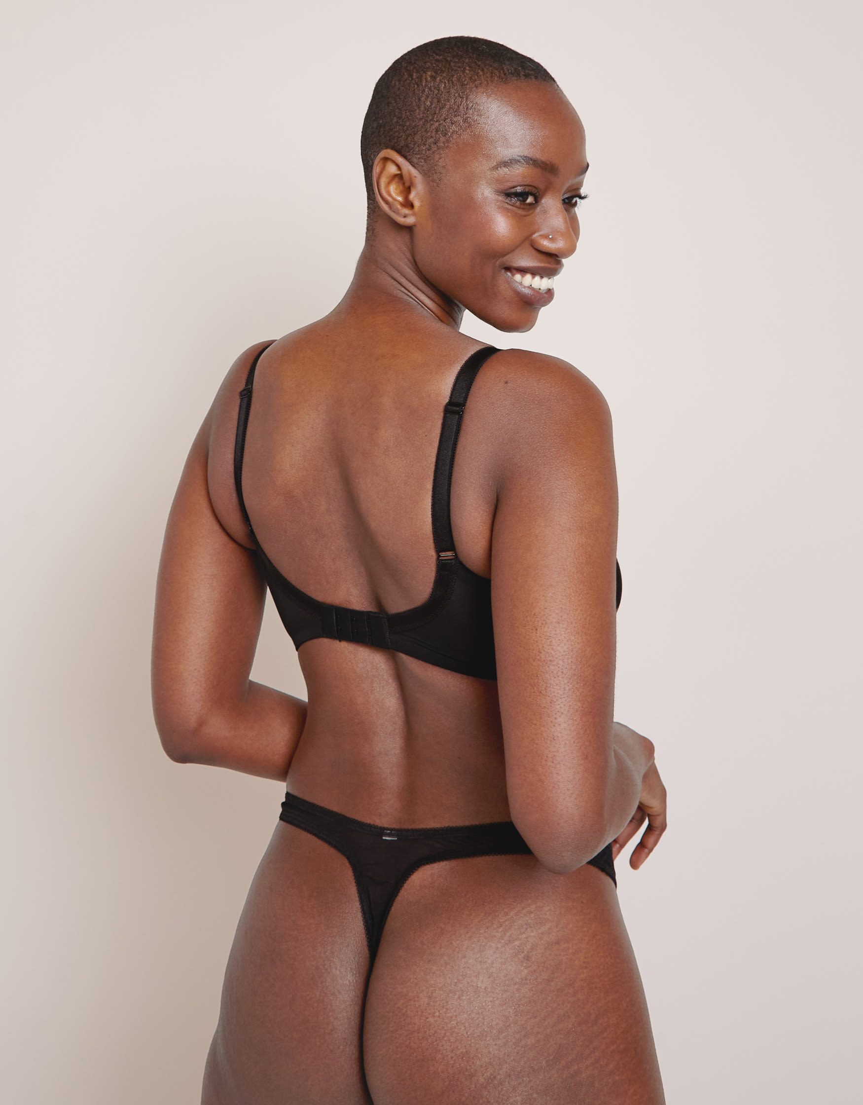 Gossard Womens Glamour Lace Sweetheart Plunge Bra, 30FF, Black/Nude