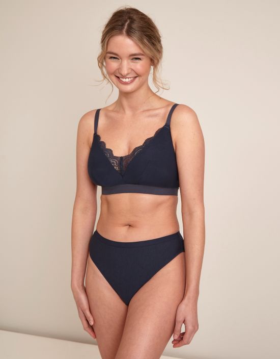 LF [BR19435] MIVERNA TEENAGE SUPPORT BRA COTTON BLEND NON WIRED SIZE 32A,  34A, 36A, 38A, Women's Fashion, New Undergarments & Loungewear on Carousell