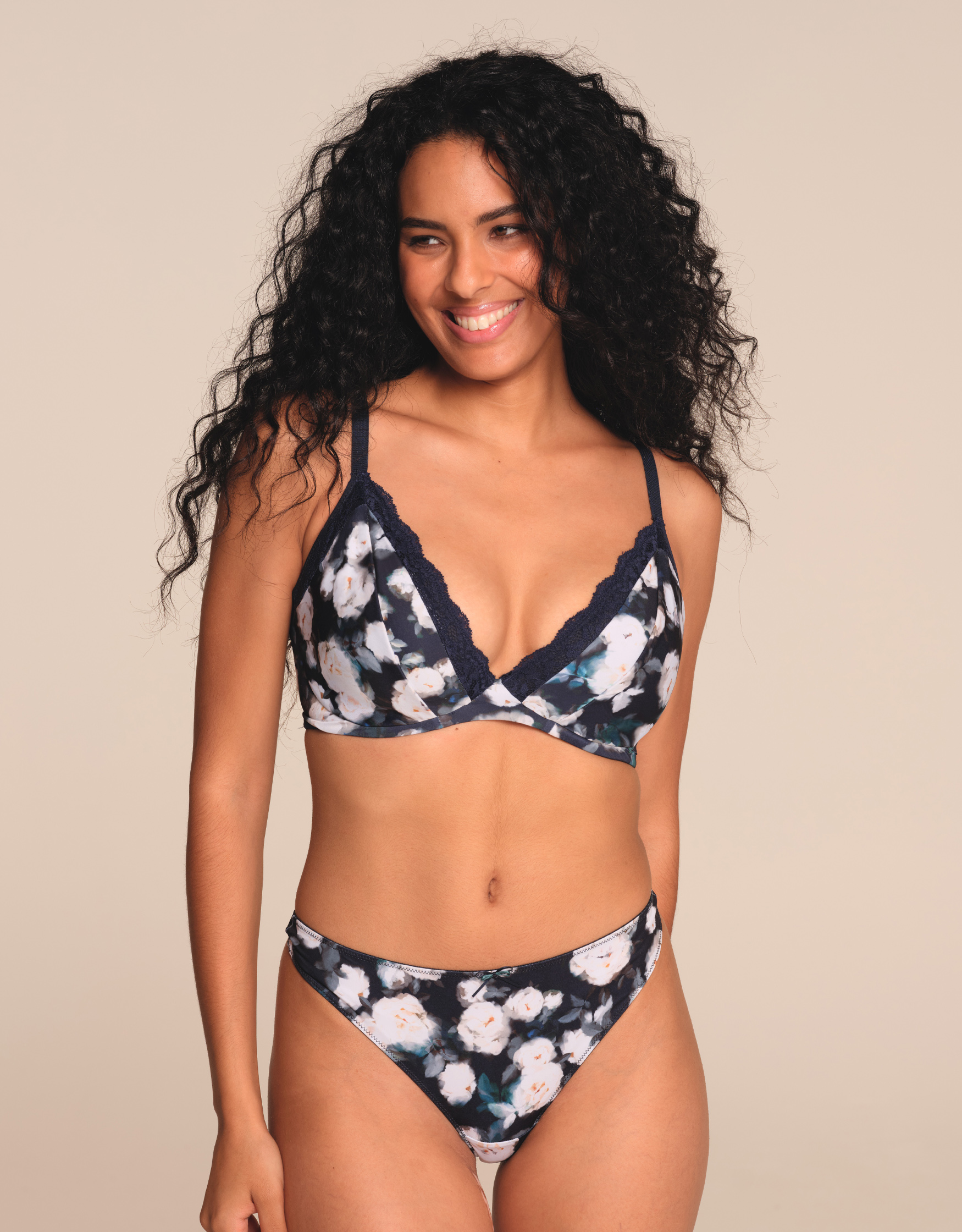 Sara Bra Plunge Bra Bravissimo UK