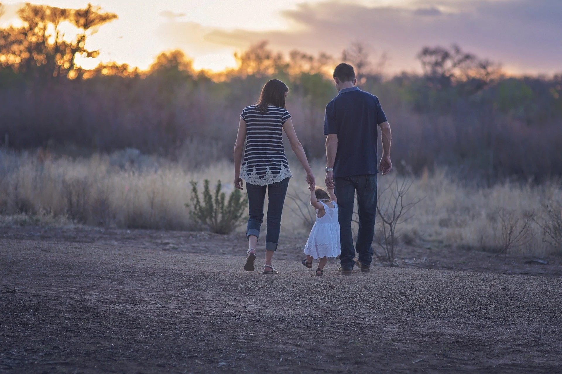 両立支援等助成金とは？各コースの申請要件、受給額と対象者のイメージ