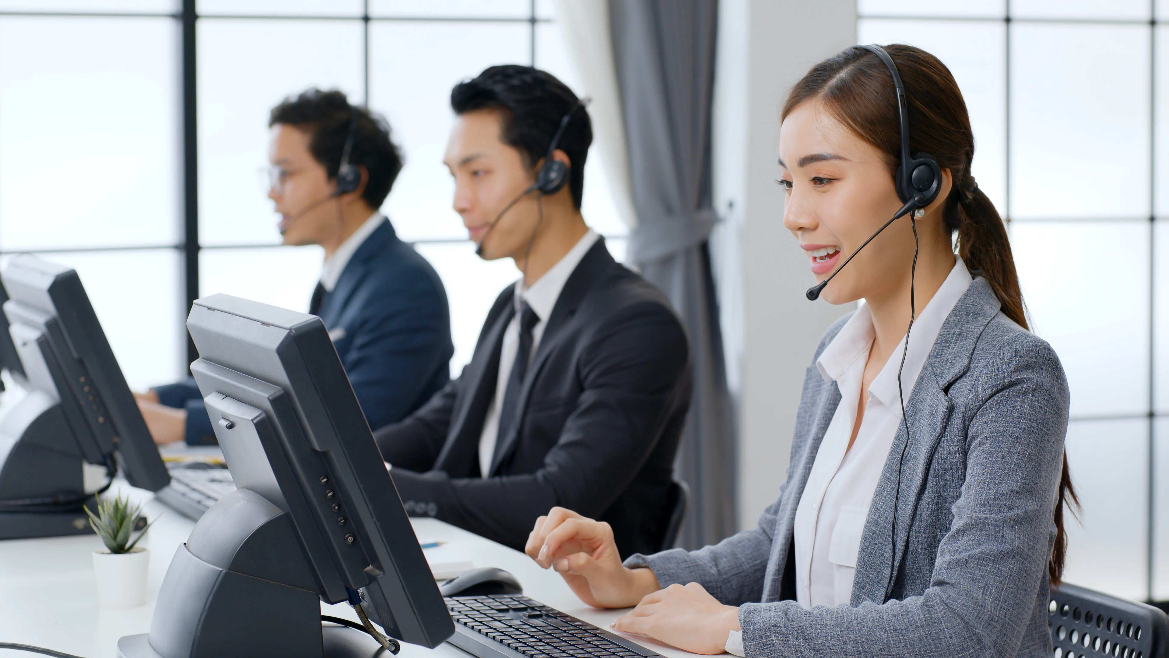 営業代行の選び方は？中小企業が押さえるべきポイントと最新相場、使える補助金を解説のイメージ