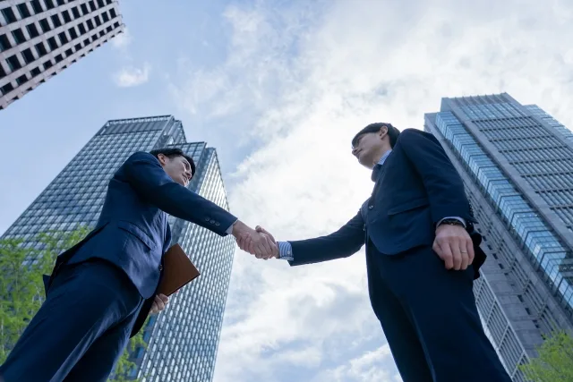 事業再構築補助金の申請代行は違法？申請代行のサポート内容を把握しようのイメージ