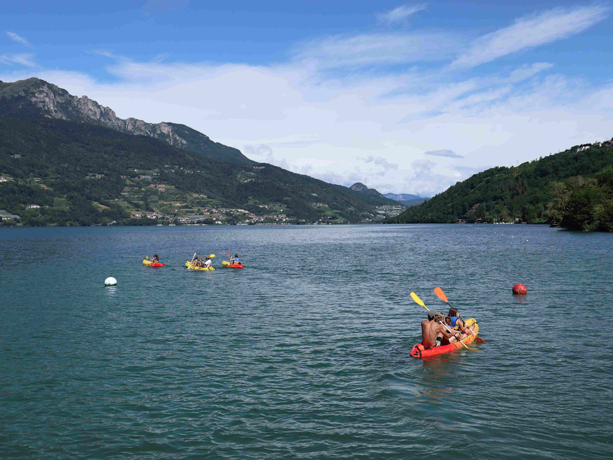 Children kayaking on Lake Caldonazzo