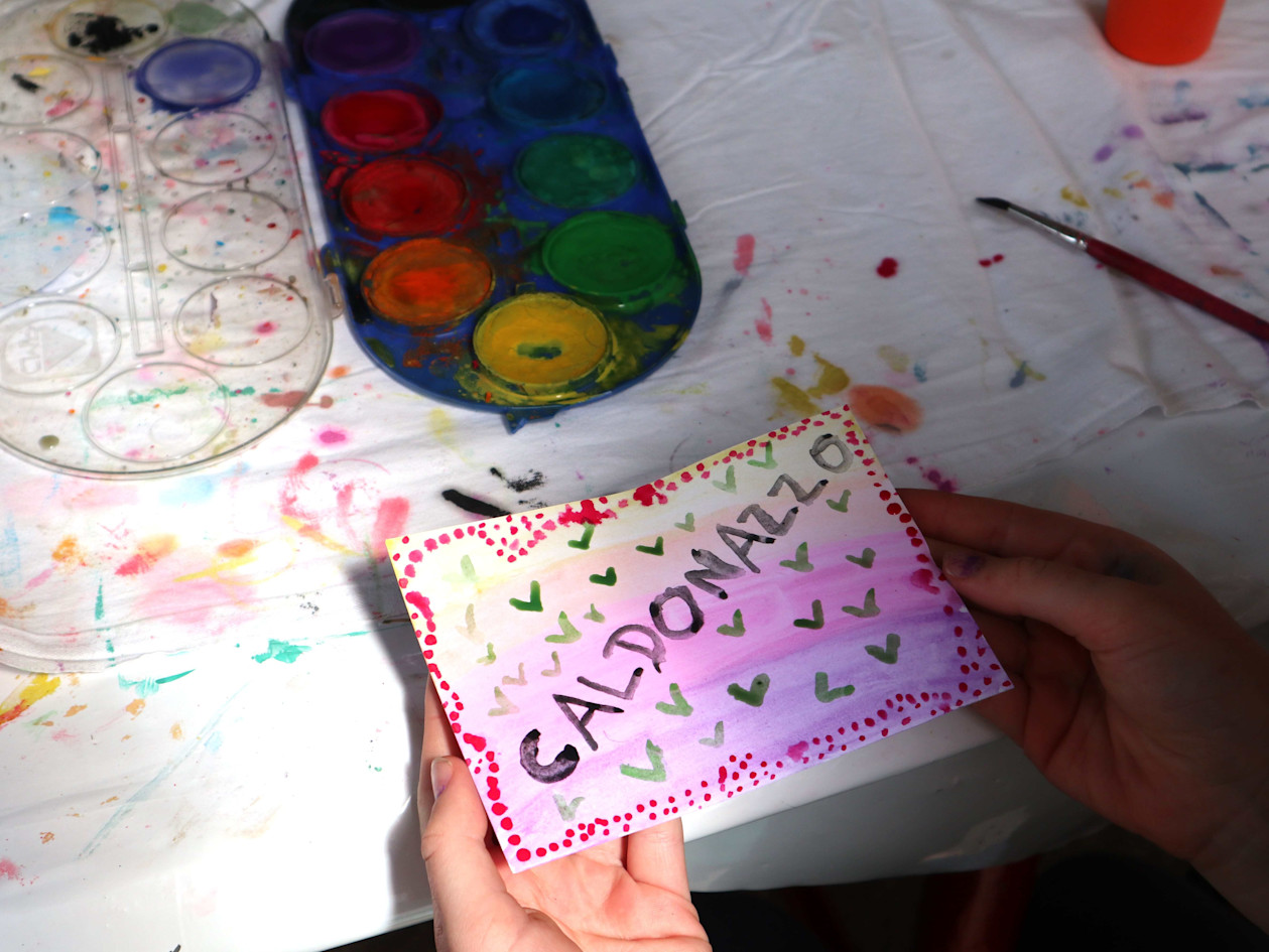 Postkarte Feriendorf Caldonazzo - gemalt von einem Kind