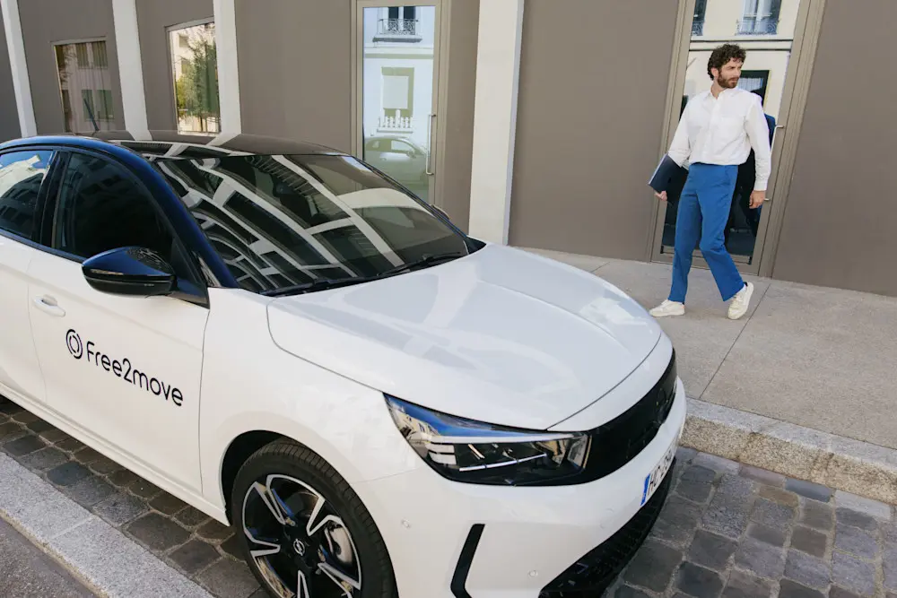 car-sharing-advantages-save-money