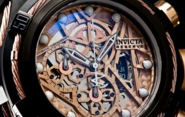 Invicta watches bolt discount zeus gold edition