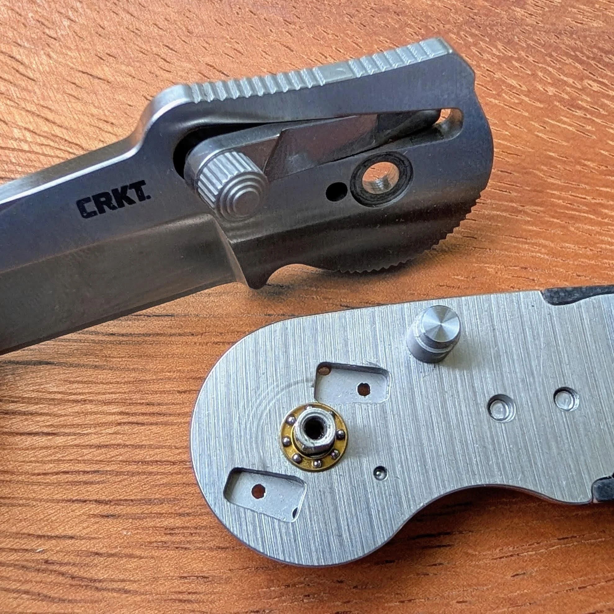The internal workings of the Walker Blade Lock mechanism