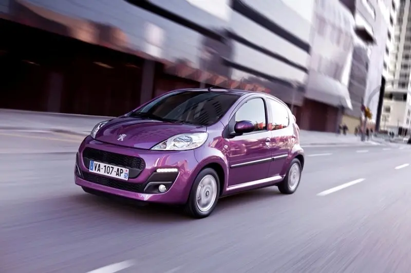 Peugeot 107 - Auto Review