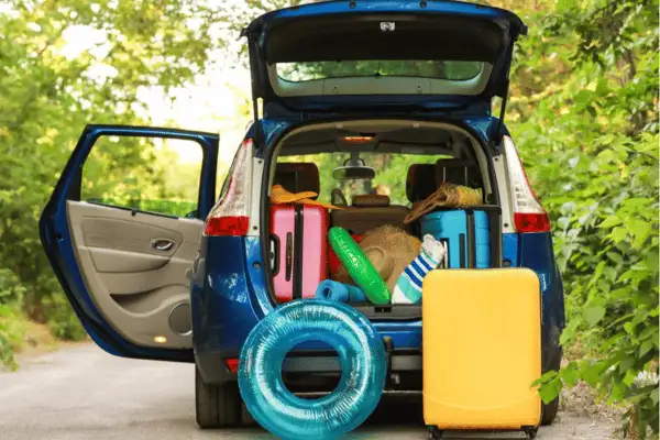 Met een elektrische auto op vakantie: zo bereid je je goed voor