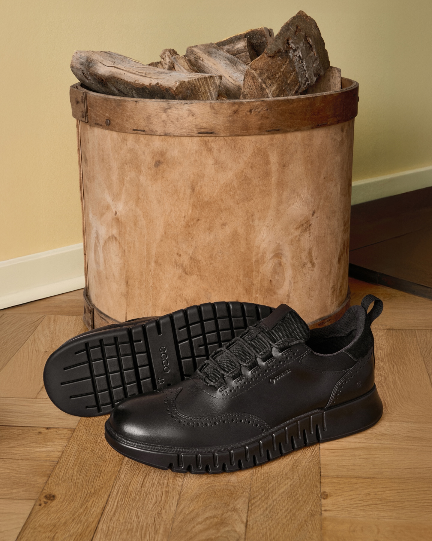Men's ECCO® Gruuv Studio Leather Gore-Tex Hybrid Wingtip Derby