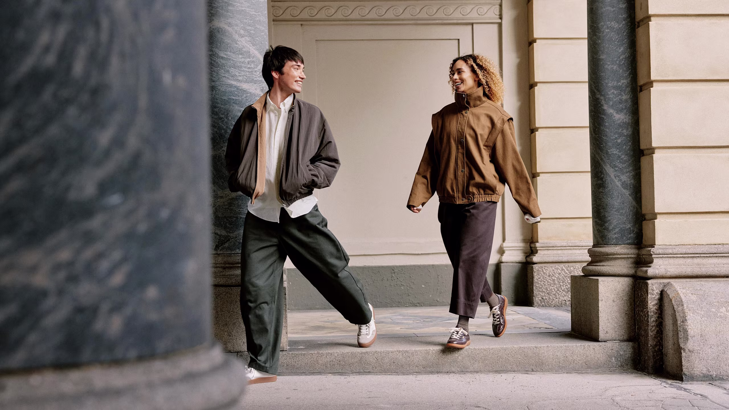 homepage-hero-2880x1620-dual-aw26-casualwalking-23582361333-56012451801