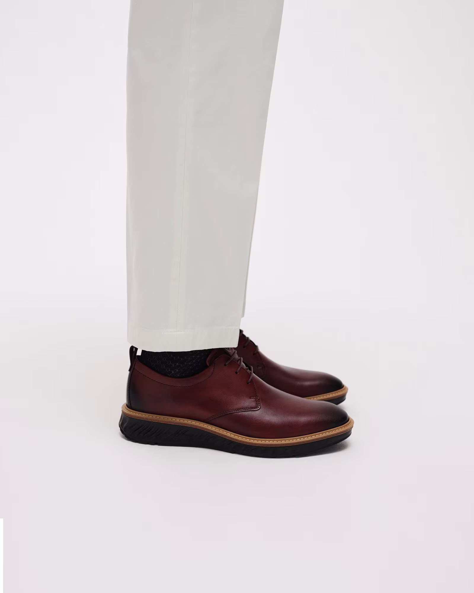 comfortable-shoes-for-work waiters