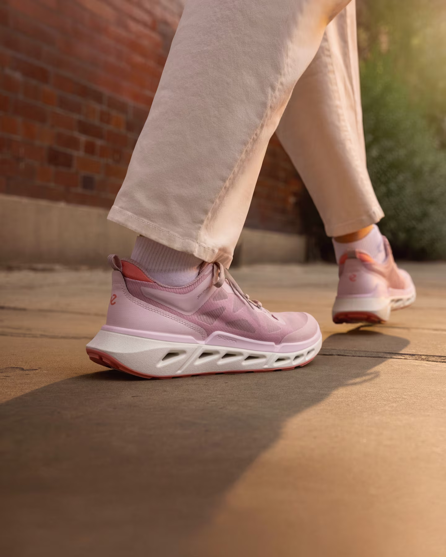 homepage-feature-1440x1800-men-ss26-biom720-breathru-850313-61643