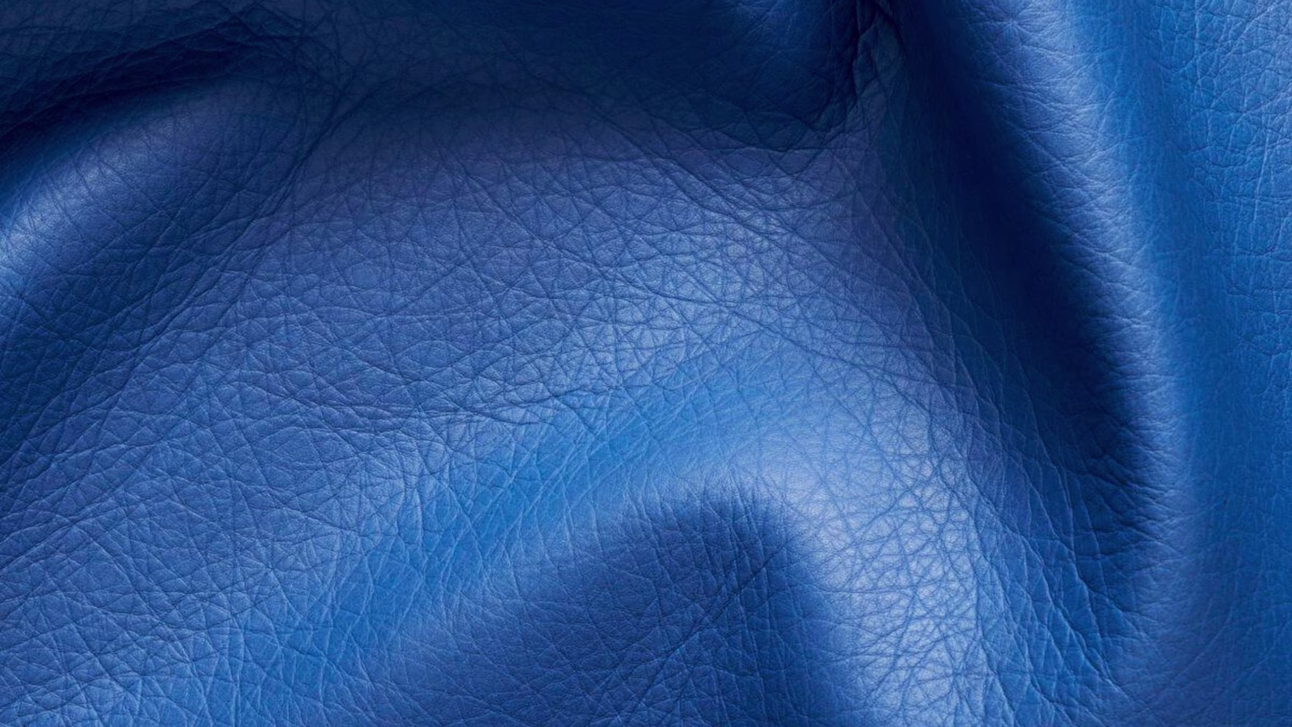 homepage-hero-1440x810-dual-aw25-cybermonday