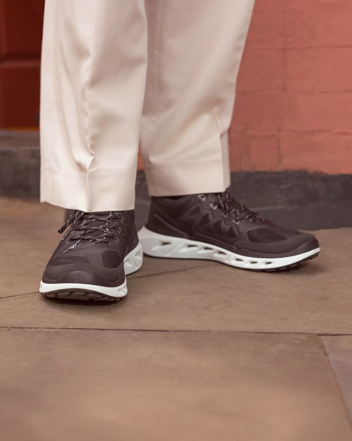 homepage-feature-1440x1800-men-ss26-biom720-breathru-850314-61645