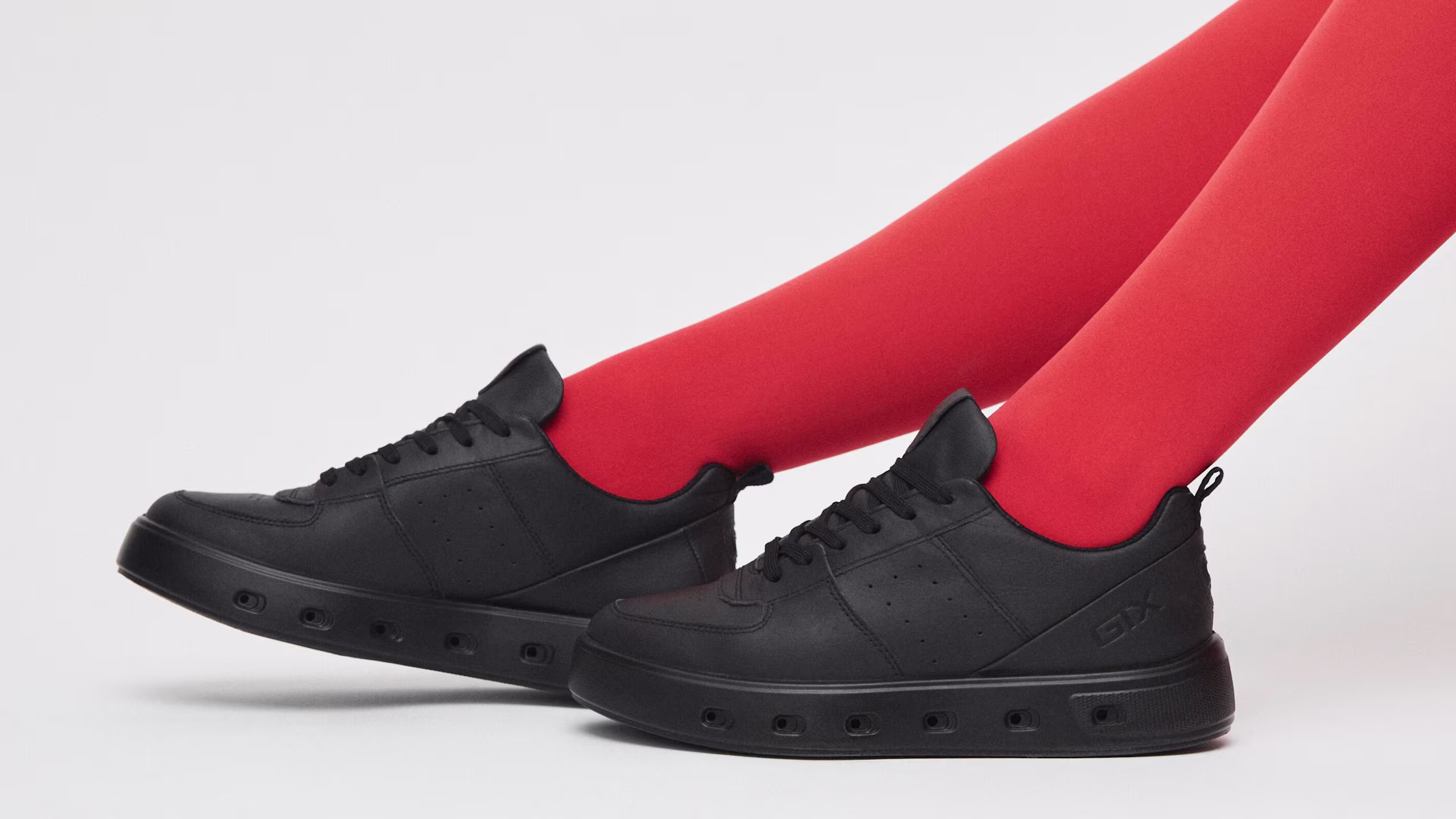 comfortable-shoes-for-work hairdressers