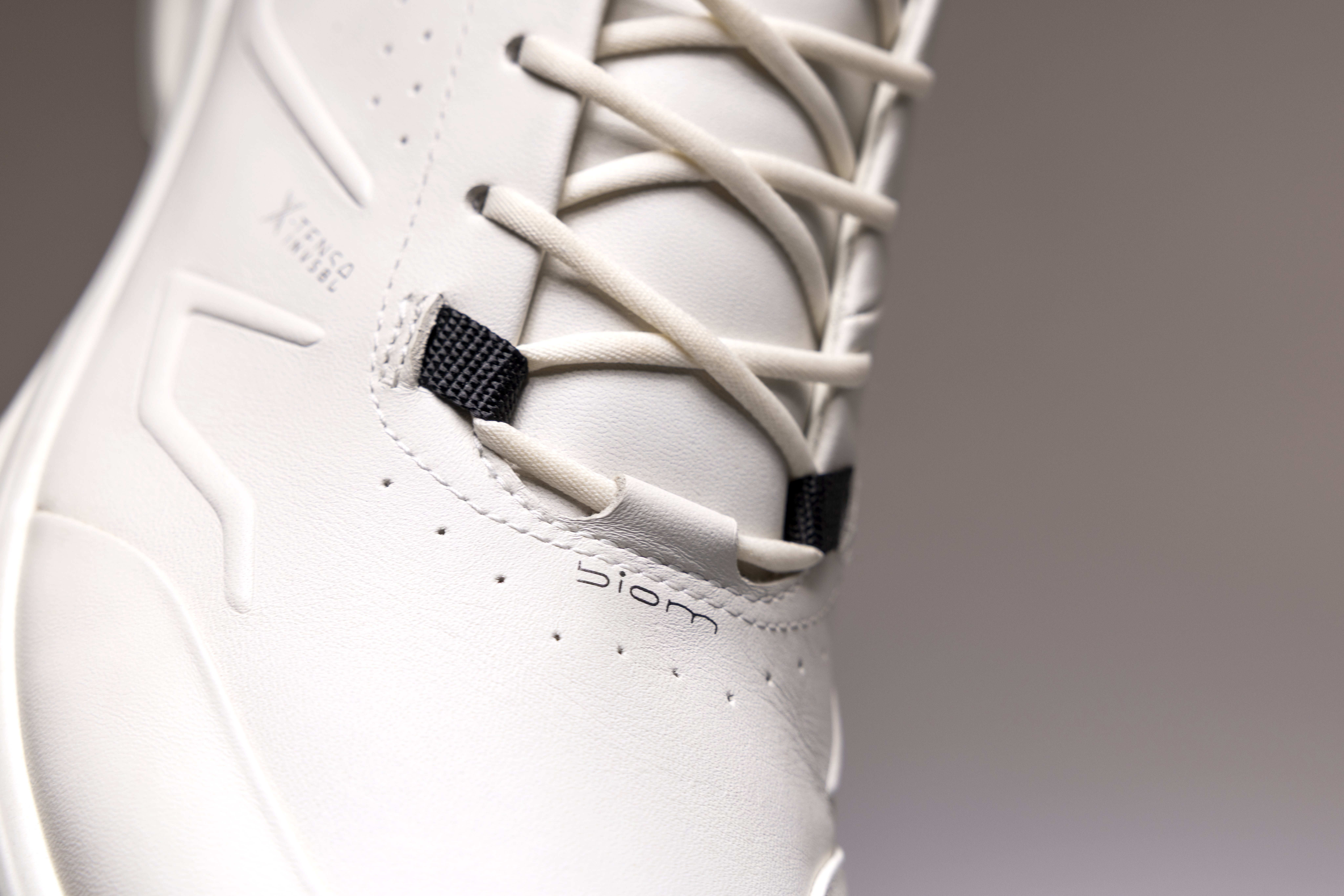 Men's ECCO® Golf Biom H6 Leather Waterproof Golf Shoe | White