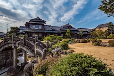 A Tour of Iizuka’s Famous Sweets and the Luxurious Former Residence of Ito Den’emon