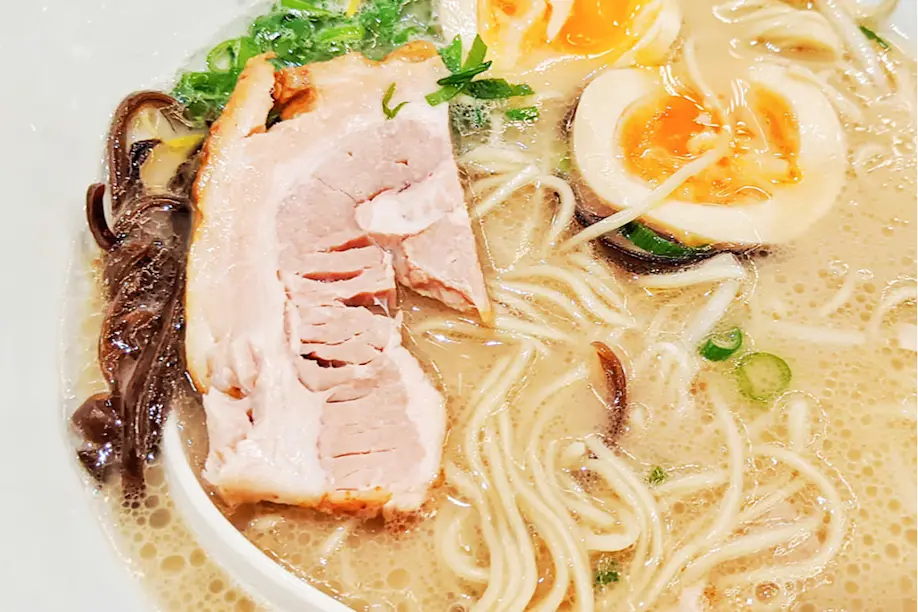 Segala yang Perlu Anda Ketahui tentang Tonkotsu Ramen Fukuoka yang Terkenal | Organisasi Pariwisata Kyushu | Kunjungi Kyushu