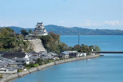 Travel around the Kitsuki castle town with Kitsuki licensed guide interpreter!
