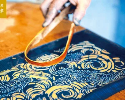 Learn from a dye craftsman. Experience indigo dyeing with an old “komon pattern” [Nakatsu City, Oita Prefecture]