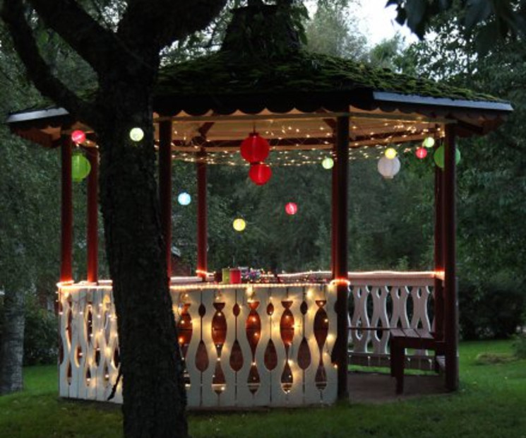 Bringe zur WM-Gartenparty ein wenig Licht in deinen Garten
