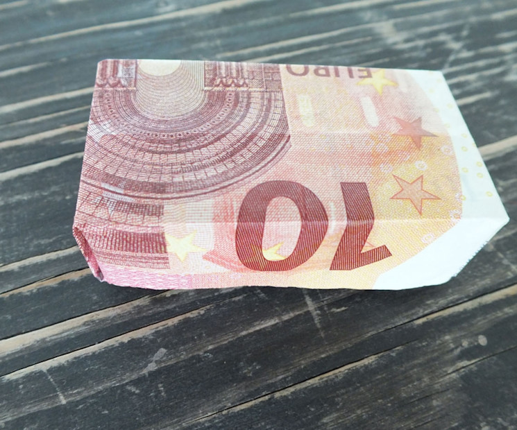 Geldschein falten zum Kästchen Schritt für Schritt